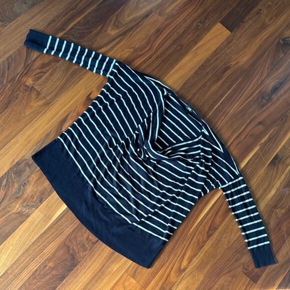 H&M White and Blue Drape Neck Sweater with Nautical Stripes Sz XS - Picture 4 of 7